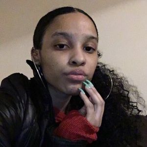 Meet your Posher, Shania